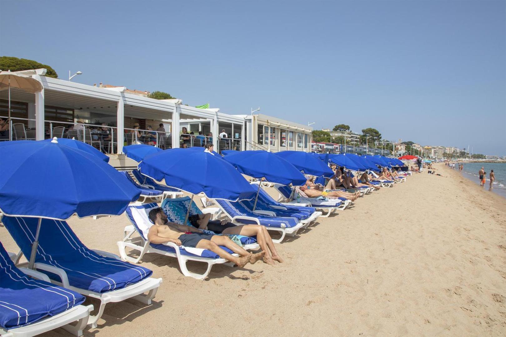 Luxury & Privacy - Entire Floor - Pool, Parking, Ac - Des Sports, Palais Des Festivals 5' Apartamento